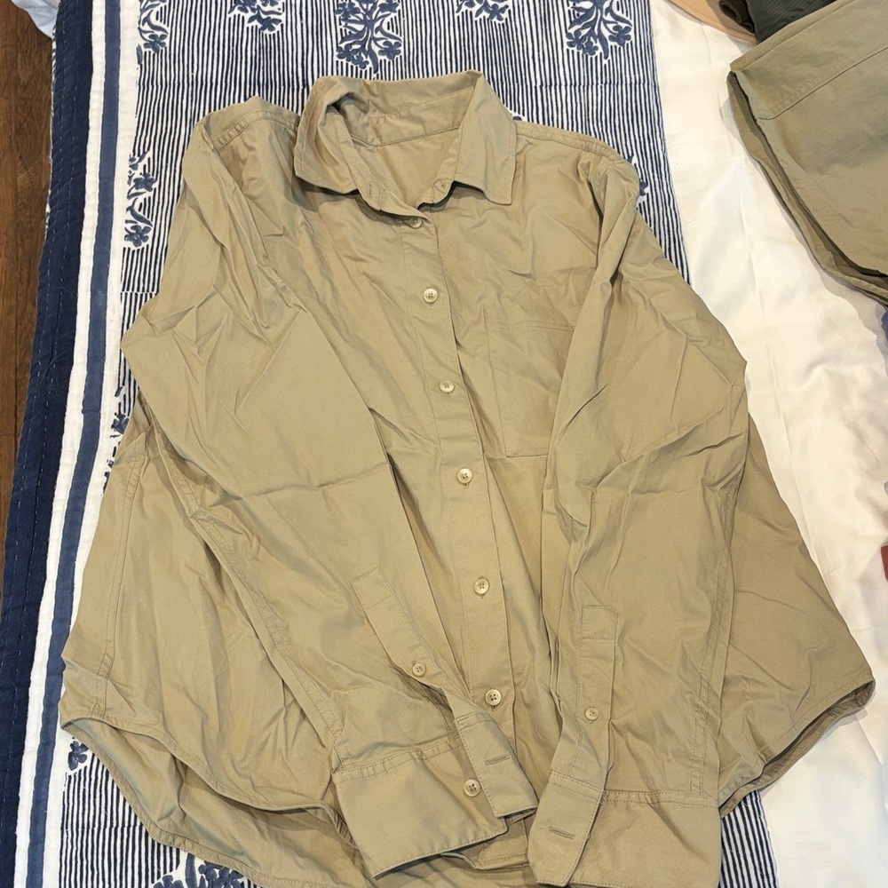 Lululemon Athletica Tan Button-Down Shirt - perfect for safari